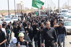 پیمودن مسیر ۱۴کیلومتری به عشق امام حسین (ع)