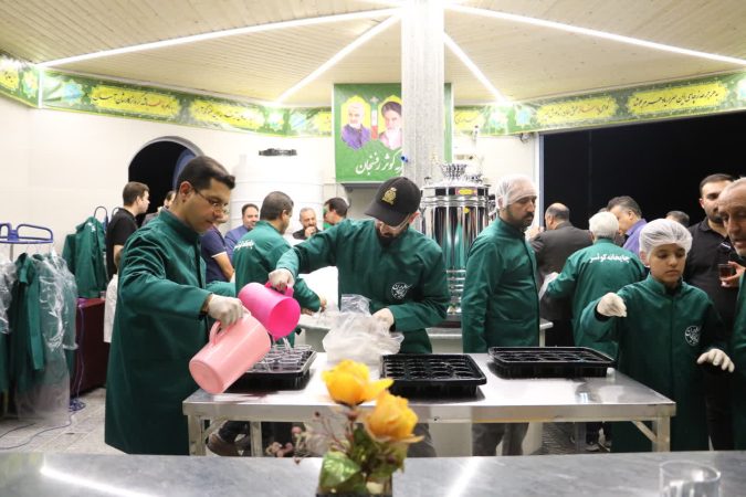 آغاز فعالیت چایخانه خیریه کوثر در آرامستان رفسنجان