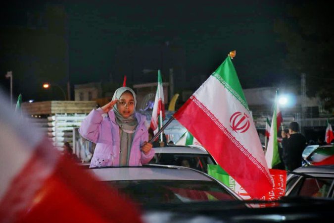 فرماندهان کوچکی که شب ها تا بامداد میدان را خالی نمی‌گذارند
