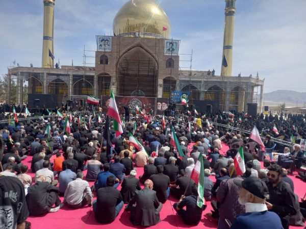 اجتماع عظیم صادقیون در حرم مطهر امامزاده سید جلال‌الدین اشرف (ع) نوق ؛ نمادی از ارادت به مظلومیت امام صادق (ع)