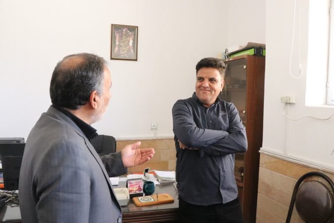 گام بلند فرمانداری رفسنجان برای حل چالش‌های دامپزشکی؛ از تجهیز سردخانه‌های واکسن تا حمایت از خسارت‌دیدگان سنواتی