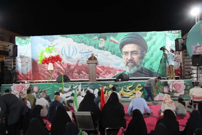 اکران مستند «دادرسان آسمانی» در رفسنجان؛ روایتی از ایثار شهدای قضا